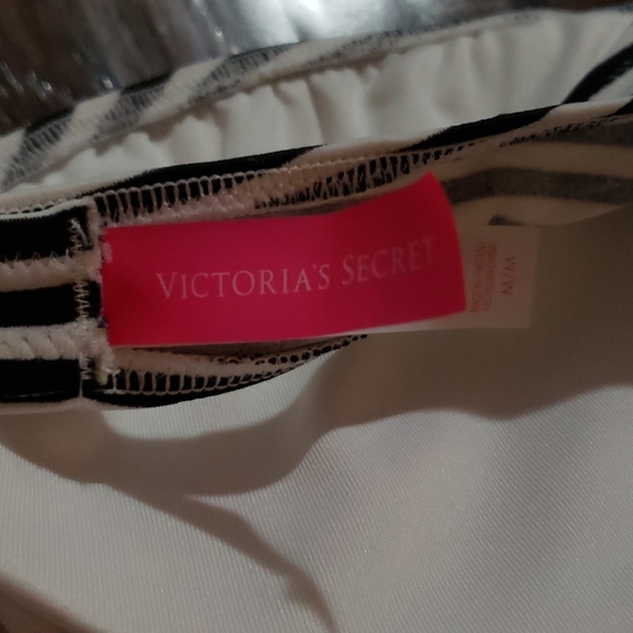 Victoria Secret 2Piece Bikini - Picture 8 of 8